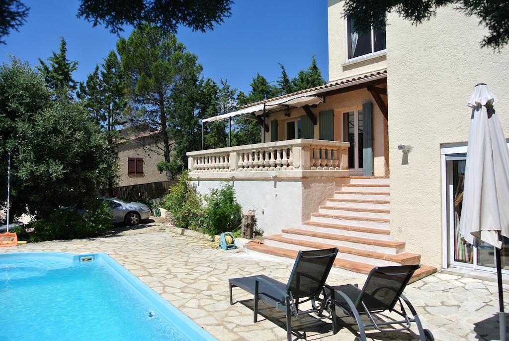 En Avignon 30133 Les Angles Apartman Les Angles  Szoba fotó